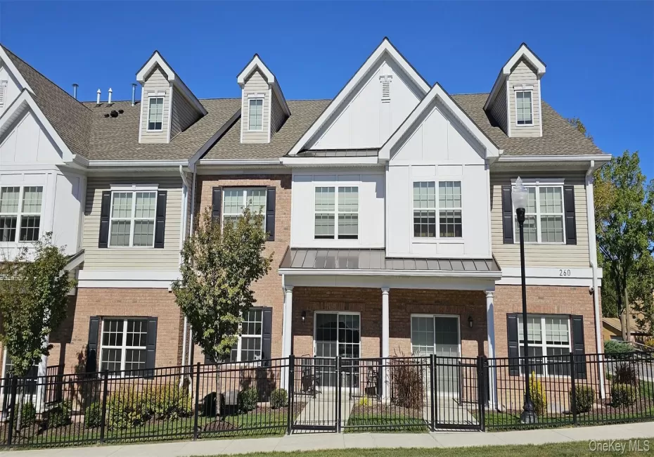 260 Main Street, Goshen, NY, 2 Bedrooms Bedrooms, 6 Rooms Rooms,2 BathroomsBathrooms,Residential Lease,For Rent,Main,0,1032811 260 Main Street, Goshen, NY, 2 Bedrooms Bedrooms, 6 Rooms Rooms,2 BathroomsBathrooms,Residential Lease,For Rent,Main,0,1032811