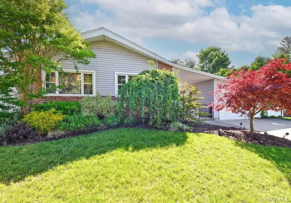 18 Shelter Hill Road, Oyster Bay, NY, 3 Bedrooms Bedrooms, 7 Rooms Rooms,2 BathroomsBathrooms,Residential Lease,For Rent,Shelter Hill,0,1032794 18 Shelter Hill Road, Oyster Bay, NY, 3 Bedrooms Bedrooms, 7 Rooms Rooms,2 BathroomsBathrooms,Residential Lease,For Rent,Shelter Hill,0,1032794