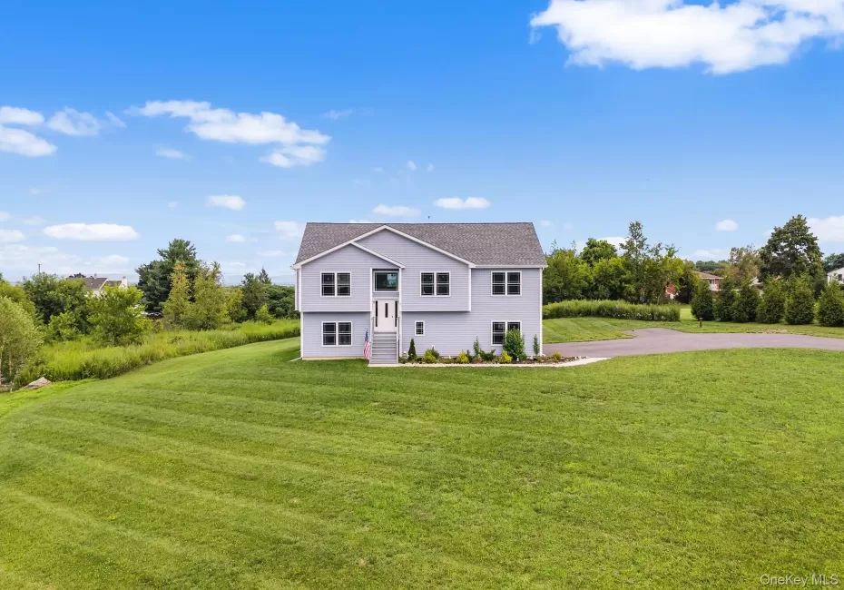 21 Meadow View Drive, Marlboro, NY, 4 Bedrooms Bedrooms, 8 Rooms Rooms,3 BathroomsBathrooms,Residential,For Rent,Meadow View,0,1030995 21 Meadow View Drive, Marlboro, NY, 4 Bedrooms Bedrooms, 8 Rooms Rooms,3 BathroomsBathrooms,Residential,For Rent,Meadow View,0,1030995