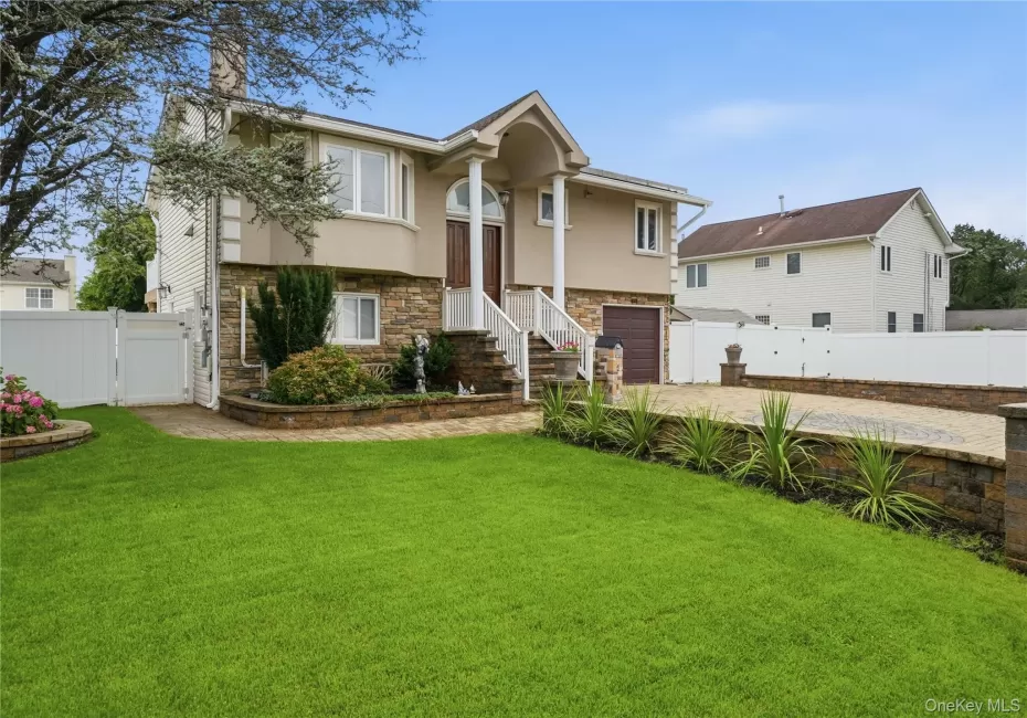 235 Eastwood Avenue, Babylon, NY, 4 Bedrooms Bedrooms, 9 Rooms Rooms,2 BathroomsBathrooms,Residential,For Rent,Eastwood,0,1031935 235 Eastwood Avenue, Babylon, NY, 4 Bedrooms Bedrooms, 9 Rooms Rooms,2 BathroomsBathrooms,Residential,For Rent,Eastwood,0,1031935