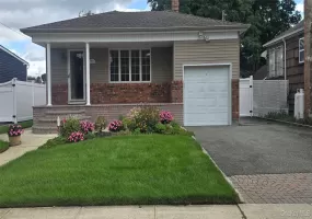 737 Virginia Avenue, Hempstead, NY, 2 Bedrooms Bedrooms, 5 Rooms Rooms,1 BathroomBathrooms,Residential,For Rent,Virginia,0,1019377 737 Virginia Avenue, Hempstead, NY, 2 Bedrooms Bedrooms, 5 Rooms Rooms,1 BathroomBathrooms,Residential,For Rent,Virginia,0,1019377