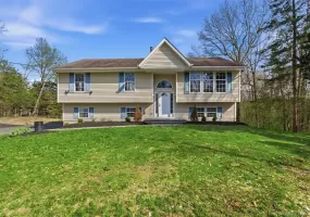 600 Twin Arch Road, New Windsor, NY, 3 Bedrooms Bedrooms, 7 Rooms Rooms,3 BathroomsBathrooms,Residential,For Rent,Twin Arch,0,1032934 600 Twin Arch Road, New Windsor, NY, 3 Bedrooms Bedrooms, 7 Rooms Rooms,3 BathroomsBathrooms,Residential,For Rent,Twin Arch,0,1032934