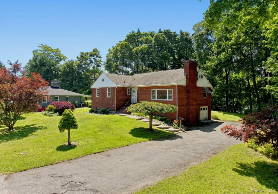 13 Osborne Road, Poughkeepsie, NY, 3 Bedrooms Bedrooms, 7 Rooms Rooms,2 BathroomsBathrooms,Residential,For Rent,Osborne,0,1007852 13 Osborne Road, Poughkeepsie, NY, 3 Bedrooms Bedrooms, 7 Rooms Rooms,2 BathroomsBathrooms,Residential,For Rent,Osborne,0,1007852