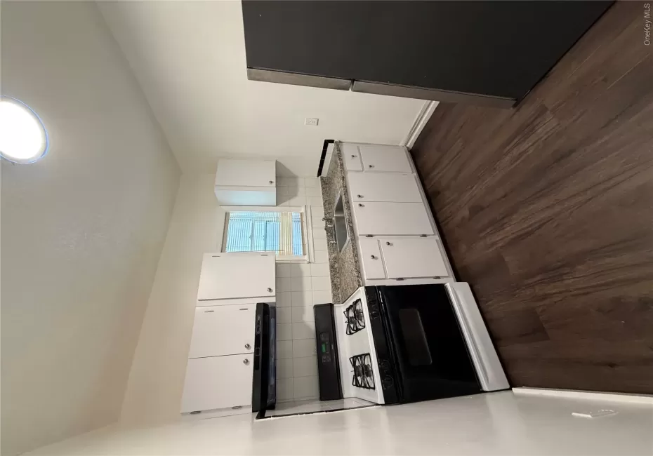 513 Chestnut Street, New York, NY, 2 Bedrooms Bedrooms, 4 Rooms Rooms,1 BathroomBathrooms,Residential Lease,For Rent,Chestnut,0,1033081 513 Chestnut Street, New York, NY, 2 Bedrooms Bedrooms, 4 Rooms Rooms,1 BathroomBathrooms,Residential Lease,For Rent,Chestnut,0,1033081