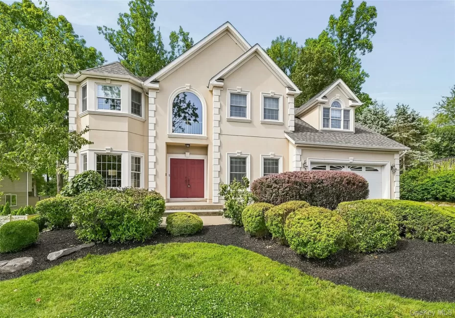 48 Greenwich Avenue, Woodbury, NY, 4 Bedrooms Bedrooms, 12 Rooms Rooms,2 BathroomsBathrooms,Residential,For Rent,Greenwich,0,1027864 48 Greenwich Avenue, Woodbury, NY, 4 Bedrooms Bedrooms, 12 Rooms Rooms,2 BathroomsBathrooms,Residential,For Rent,Greenwich,0,1027864