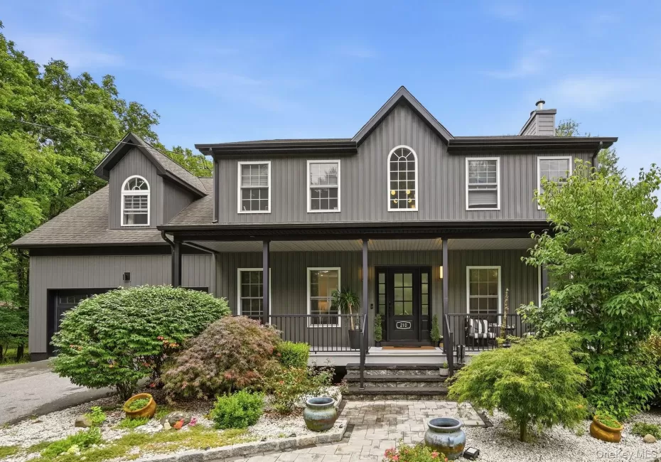 210 Howells Turnpike, Wallkill, NY, 3 Bedrooms Bedrooms, 8 Rooms Rooms,2 BathroomsBathrooms,Residential,For Rent,Howells,0,1029697 210 Howells Turnpike, Wallkill, NY, 3 Bedrooms Bedrooms, 8 Rooms Rooms,2 BathroomsBathrooms,Residential,For Rent,Howells,0,1029697
