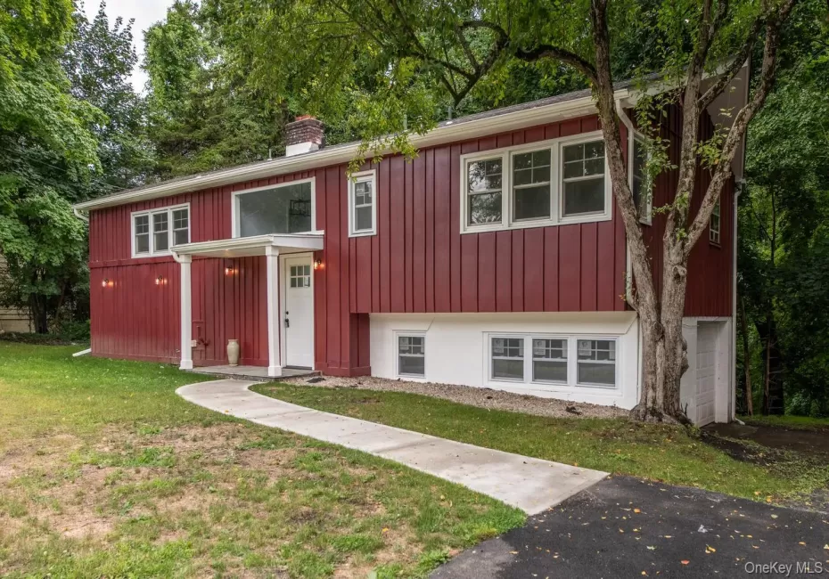 33 Horizon Hill Drive, Poughkeepsie, NY, 3 Bedrooms Bedrooms, 8 Rooms Rooms,2 BathroomsBathrooms,Residential,For Rent,Horizon Hill,0,1016046 33 Horizon Hill Drive, Poughkeepsie, NY, 3 Bedrooms Bedrooms, 8 Rooms Rooms,2 BathroomsBathrooms,Residential,For Rent,Horizon Hill,0,1016046