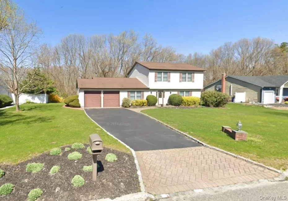 15 Stonehurst Lane, Huntington, NY, 3 Bedrooms Bedrooms, 6 Rooms Rooms,2 BathroomsBathrooms,Residential,For Rent,Stonehurst,0,1032468 15 Stonehurst Lane, Huntington, NY, 3 Bedrooms Bedrooms, 6 Rooms Rooms,2 BathroomsBathrooms,Residential,For Rent,Stonehurst,0,1032468