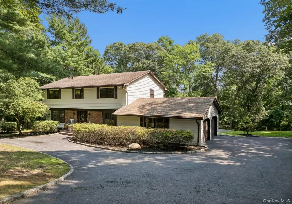 8 Pups Path, Smithtown, NY, 4 Bedrooms Bedrooms, 11 Rooms Rooms,3 BathroomsBathrooms,Residential,For Rent,Pups,0,1032137 8 Pups Path, Smithtown, NY, 4 Bedrooms Bedrooms, 11 Rooms Rooms,3 BathroomsBathrooms,Residential,For Rent,Pups,0,1032137