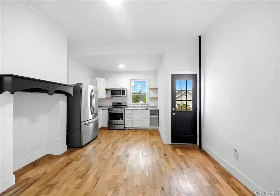 301 Warburton Avenue, Yonkers, NY, 2 Bedrooms Bedrooms, 2 Rooms Rooms,1 BathroomBathrooms,Residential Lease,For Rent,Warburton,0,1032858 301 Warburton Avenue, Yonkers, NY, 2 Bedrooms Bedrooms, 2 Rooms Rooms,1 BathroomBathrooms,Residential Lease,For Rent,Warburton,0,1032858