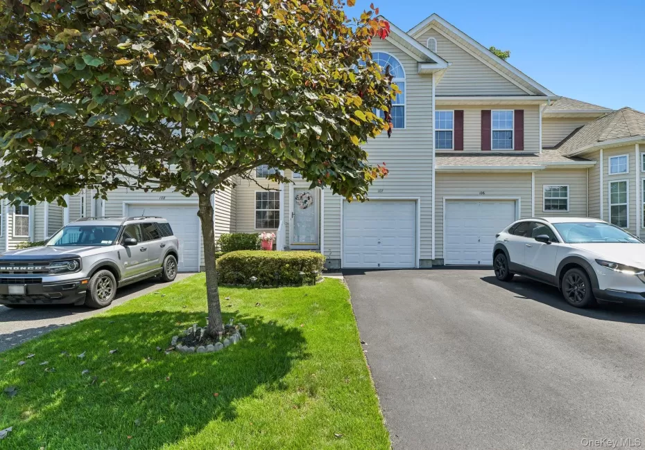 107 Kettles Lane, Brookhaven, NY, 2 Bedrooms Bedrooms, 8 Rooms Rooms,2 BathroomsBathrooms,Residential,For Rent,Kettles,0,1026723 107 Kettles Lane, Brookhaven, NY, 2 Bedrooms Bedrooms, 8 Rooms Rooms,2 BathroomsBathrooms,Residential,For Rent,Kettles,0,1026723