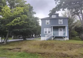 12 Emma Street, Liberty, NY, 3 Bedrooms Bedrooms, 6 Rooms Rooms,1 BathroomBathrooms,Residential,For Rent,Emma,0,1032950 12 Emma Street, Liberty, NY, 3 Bedrooms Bedrooms, 6 Rooms Rooms,1 BathroomBathrooms,Residential,For Rent,Emma,0,1032950