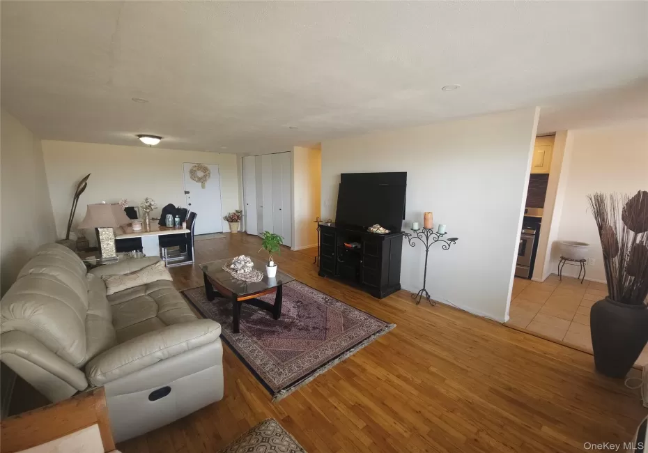 666 Shore, Long Beach, NY, 2 Bedrooms Bedrooms, 6 Rooms Rooms,2 BathroomsBathrooms,Residential,For Rent,Shore,0,1032729 666 Shore, Long Beach, NY, 2 Bedrooms Bedrooms, 6 Rooms Rooms,2 BathroomsBathrooms,Residential,For Rent,Shore,0,1032729