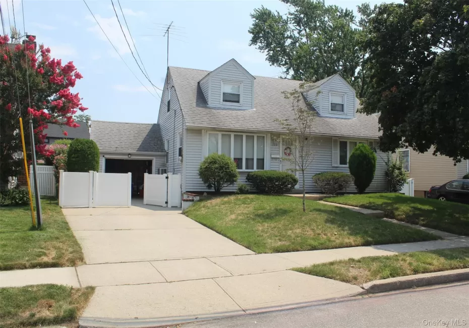 120 Terrace Place, Hempstead, NY, 4 Bedrooms Bedrooms, 7 Rooms Rooms,1 BathroomBathrooms,Residential,For Rent,Terrace,0,1033150 120 Terrace Place, Hempstead, NY, 4 Bedrooms Bedrooms, 7 Rooms Rooms,1 BathroomBathrooms,Residential,For Rent,Terrace,0,1033150