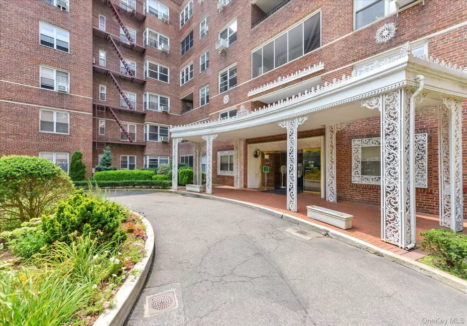 67-66 108th Street, New York, NY, 2 Bedrooms Bedrooms, 6 Rooms Rooms,2 BathroomsBathrooms,Residential,For Rent,108th,0,1031164 67-66 108th Street, New York, NY, 2 Bedrooms Bedrooms, 6 Rooms Rooms,2 BathroomsBathrooms,Residential,For Rent,108th,0,1031164