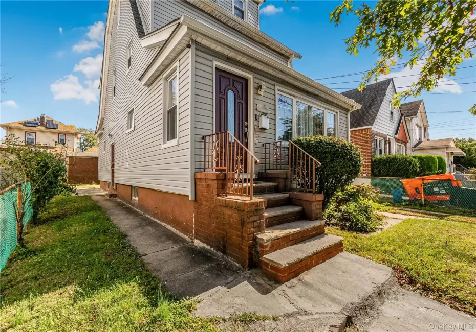 11545 172nd Street, New York, NY, 3 Bedrooms Bedrooms, 8 Rooms Rooms,3 BathroomsBathrooms,Residential,For Rent,172nd,0,1033181 11545 172nd Street, New York, NY, 3 Bedrooms Bedrooms, 8 Rooms Rooms,3 BathroomsBathrooms,Residential,For Rent,172nd,0,1033181