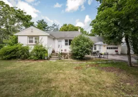 307 Old Country Road, Huntington, NY, 4 Bedrooms Bedrooms, 8 Rooms Rooms,2 BathroomsBathrooms,Residential,For Rent,Old Country,0,1032983 307 Old Country Road, Huntington, NY, 4 Bedrooms Bedrooms, 8 Rooms Rooms,2 BathroomsBathrooms,Residential,For Rent,Old Country,0,1032983
