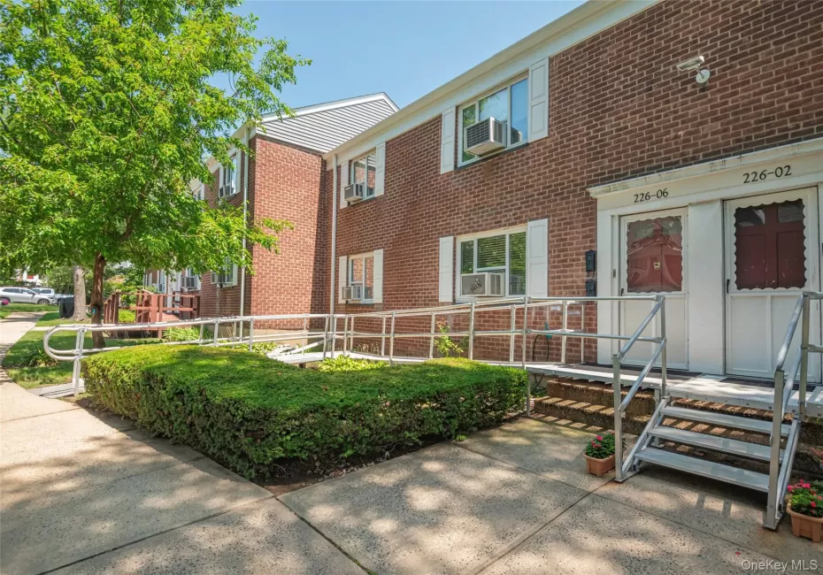 226-06 Manor Road, New York, NY, 2 Bedrooms Bedrooms, 5 Rooms Rooms,1 BathroomBathrooms,Residential,For Rent,Manor,0,1032280 226-06 Manor Road, New York, NY, 2 Bedrooms Bedrooms, 5 Rooms Rooms,1 BathroomBathrooms,Residential,For Rent,Manor,0,1032280