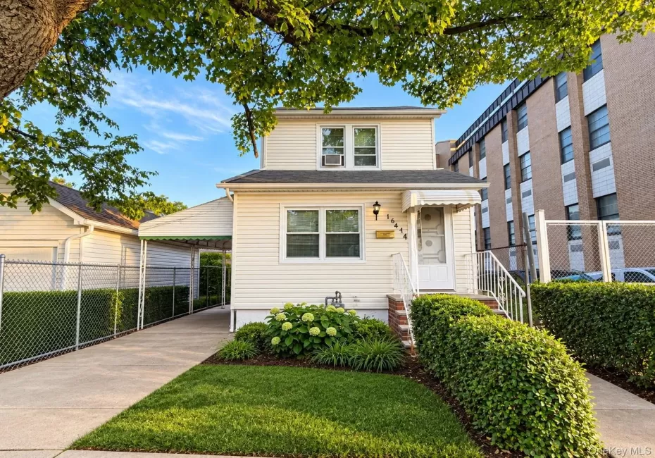 16414 81st Avenue, New York, NY, 5 Bedrooms Bedrooms, 9 Rooms Rooms,2 BathroomsBathrooms,Residential,For Rent,81st,0,1033418 16414 81st Avenue, New York, NY, 5 Bedrooms Bedrooms, 9 Rooms Rooms,2 BathroomsBathrooms,Residential,For Rent,81st,0,1033418