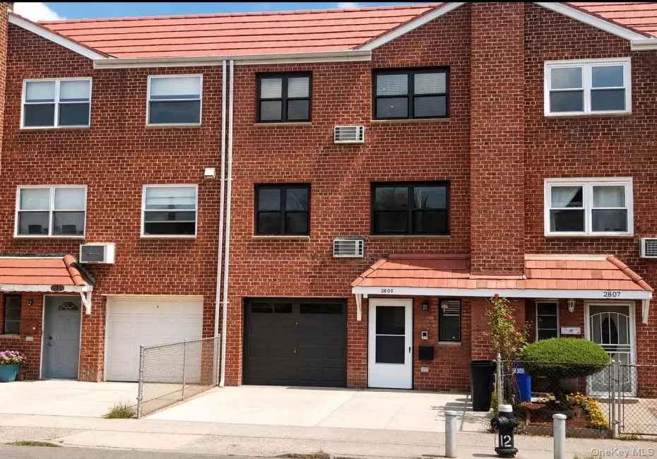 2805 21st Avenue, New York, NY, 2 Bedrooms Bedrooms, 6 Rooms Rooms,1 BathroomBathrooms,Residential Lease,For Rent,21st,0,1032835 2805 21st Avenue, New York, NY, 2 Bedrooms Bedrooms, 6 Rooms Rooms,1 BathroomBathrooms,Residential Lease,For Rent,21st,0,1032835