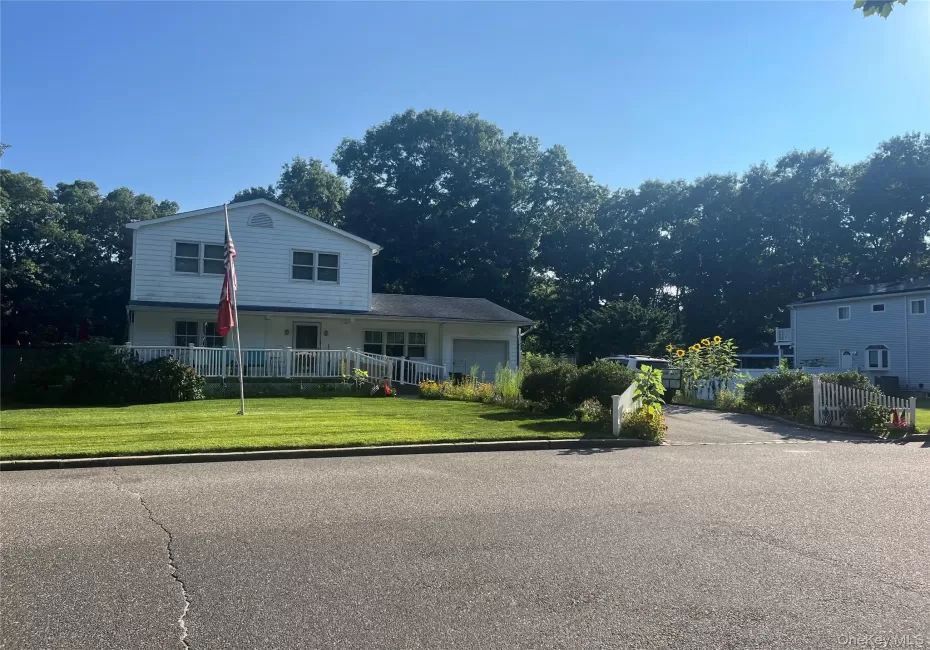 8 Virginia Drive, Brookhaven, NY, 4 Bedrooms Bedrooms, 8 Rooms Rooms,2 BathroomsBathrooms,Residential,For Rent,Virginia,0,1033489 8 Virginia Drive, Brookhaven, NY, 4 Bedrooms Bedrooms, 8 Rooms Rooms,2 BathroomsBathrooms,Residential,For Rent,Virginia,0,1033489