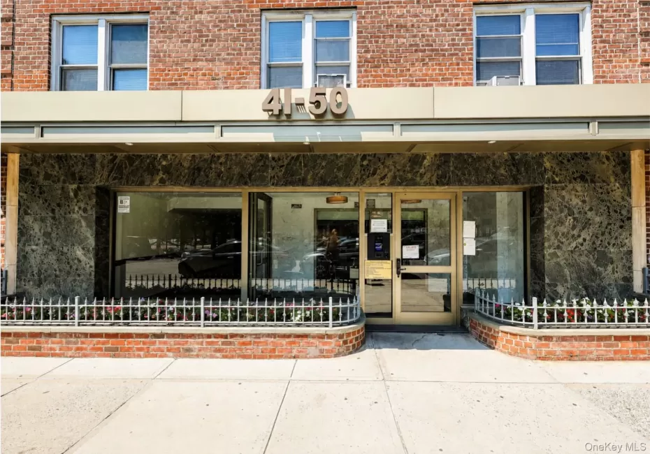 41-50 78th Street, New York, NY, 4 Rooms Rooms,1 BathroomBathrooms,Residential,For Rent,78th,0,1033482 41-50 78th Street, New York, NY, 4 Rooms Rooms,1 BathroomBathrooms,Residential,For Rent,78th,0,1033482