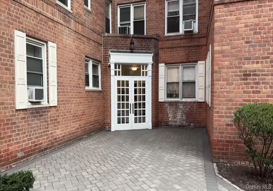 70 Locust Avenue, New Rochelle, NY, 1 Bedroom Bedrooms, 3 Rooms Rooms,1 BathroomBathrooms,Residential,For Rent,Locust,0,957530 70 Locust Avenue, New Rochelle, NY, 1 Bedroom Bedrooms, 3 Rooms Rooms,1 BathroomBathrooms,Residential,For Rent,Locust,0,957530