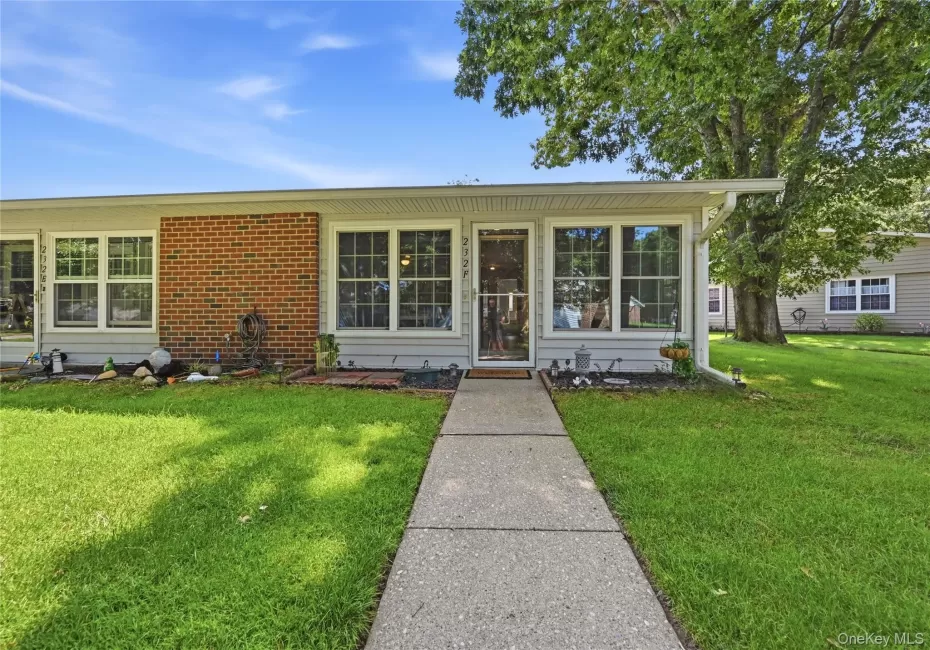 232 Blackpool Court, Brookhaven, NY, 2 Bedrooms Bedrooms, 5 Rooms Rooms,1 BathroomBathrooms,Residential,For Rent,Blackpool,0,1033530 232 Blackpool Court, Brookhaven, NY, 2 Bedrooms Bedrooms, 5 Rooms Rooms,1 BathroomBathrooms,Residential,For Rent,Blackpool,0,1033530