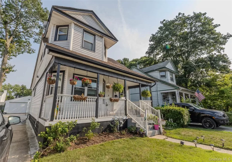55 Henry Street, Hempstead, NY, 4 Bedrooms Bedrooms, 7 Rooms Rooms,2 BathroomsBathrooms,Residential Lease,For Rent,Henry,0,1033366 55 Henry Street, Hempstead, NY, 4 Bedrooms Bedrooms, 7 Rooms Rooms,2 BathroomsBathrooms,Residential Lease,For Rent,Henry,0,1033366