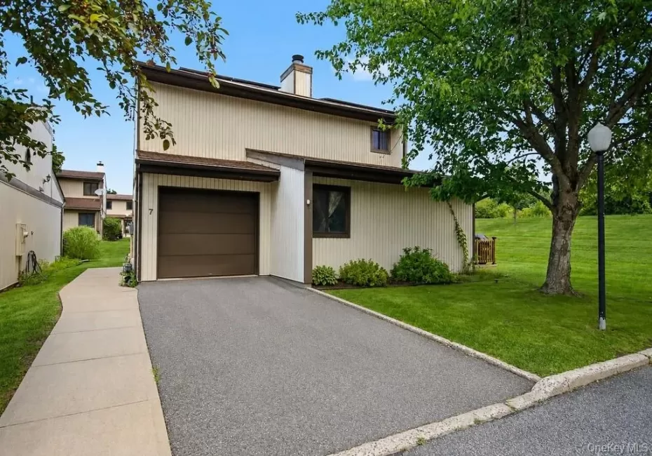 Lovely three bedroom condo Lovely three bedroom condo