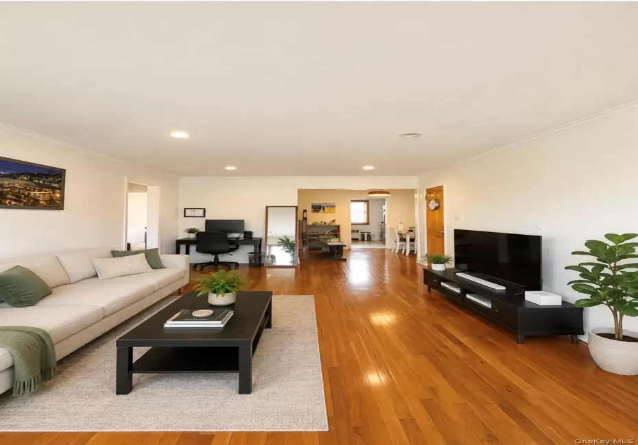 15048 Melbourne Avenue, New York, NY, 1 Bedroom Bedrooms, 3 Rooms Rooms,1 BathroomBathrooms,Residential,For Rent,Melbourne,0,1033641 15048 Melbourne Avenue, New York, NY, 1 Bedroom Bedrooms, 3 Rooms Rooms,1 BathroomBathrooms,Residential,For Rent,Melbourne,0,1033641