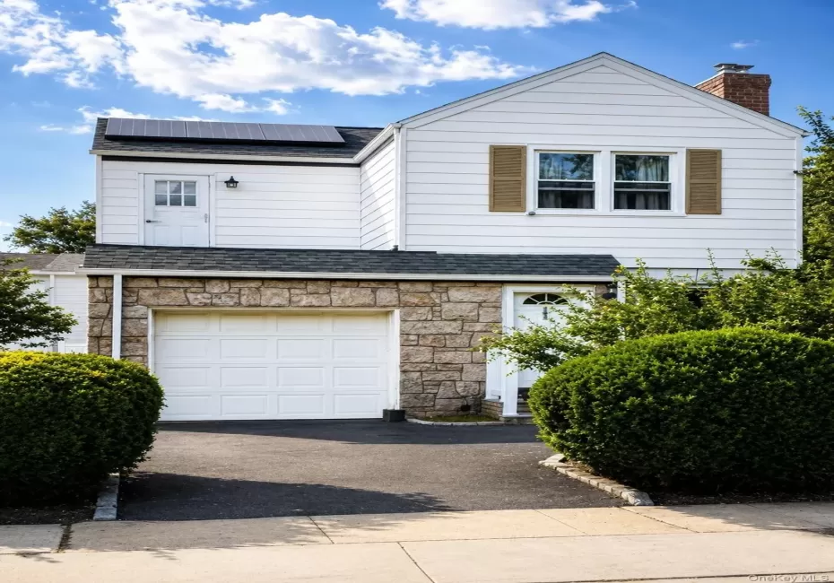 187 Perry Street, Hempstead, NY, 2 Bedrooms Bedrooms, 6 Rooms Rooms,1 BathroomBathrooms,Residential Lease,For Rent,Perry,0,1033739 187 Perry Street, Hempstead, NY, 2 Bedrooms Bedrooms, 6 Rooms Rooms,1 BathroomBathrooms,Residential Lease,For Rent,Perry,0,1033739