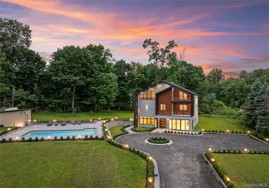 408 Buena Vista Road, Clarkstown, NY, 7 Bedrooms Bedrooms, 14 Rooms Rooms,3 BathroomsBathrooms,Residential,For Rent,Buena Vista,0,1015494 408 Buena Vista Road, Clarkstown, NY, 7 Bedrooms Bedrooms, 14 Rooms Rooms,3 BathroomsBathrooms,Residential,For Rent,Buena Vista,0,1015494