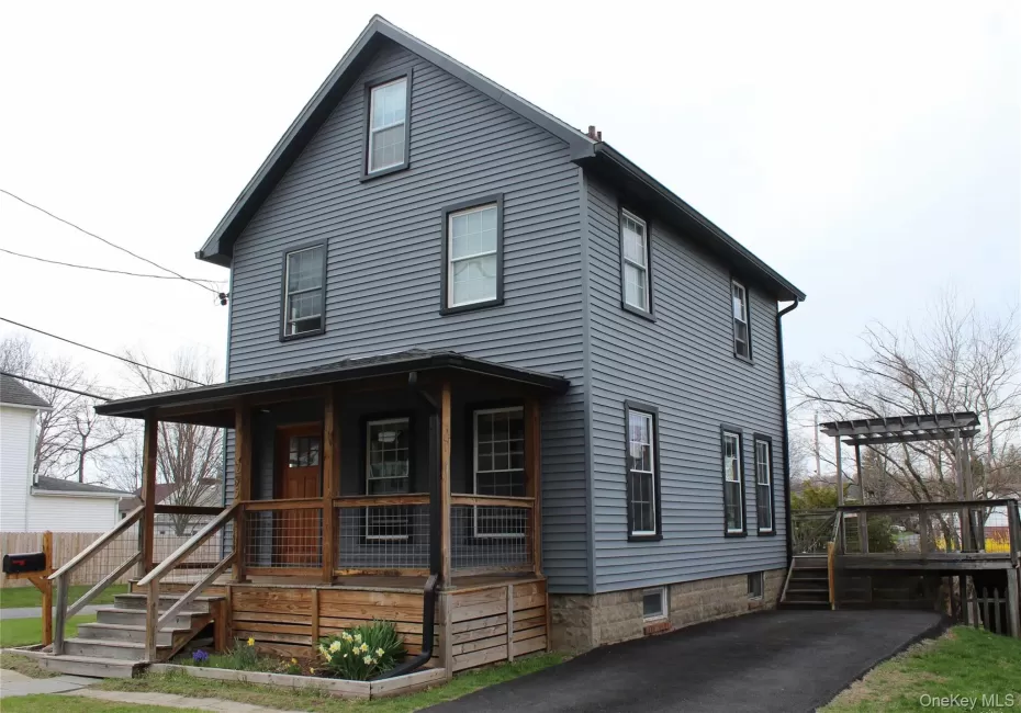 295 Lucas Avenue, Kingston, NY, 3 Bedrooms Bedrooms, 11 Rooms Rooms,1 BathroomBathrooms,Residential Lease,For Rent,Lucas,0,1031356 295 Lucas Avenue, Kingston, NY, 3 Bedrooms Bedrooms, 11 Rooms Rooms,1 BathroomBathrooms,Residential Lease,For Rent,Lucas,0,1031356