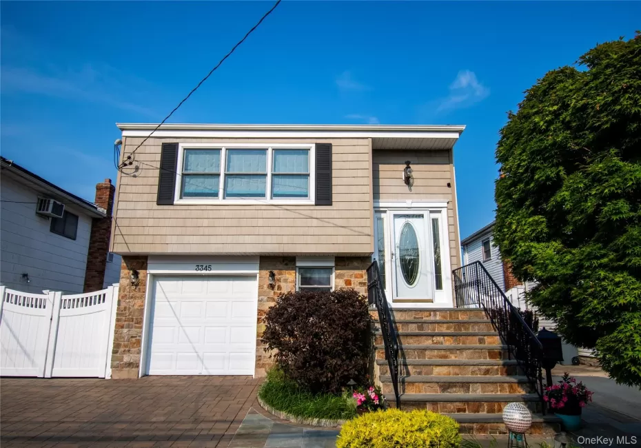 3345 Parkway Drive, Hempstead, NY, 4 Bedrooms Bedrooms, 10 Rooms Rooms,2 BathroomsBathrooms,Residential,For Rent,Parkway,0,1031612 3345 Parkway Drive, Hempstead, NY, 4 Bedrooms Bedrooms, 10 Rooms Rooms,2 BathroomsBathrooms,Residential,For Rent,Parkway,0,1031612