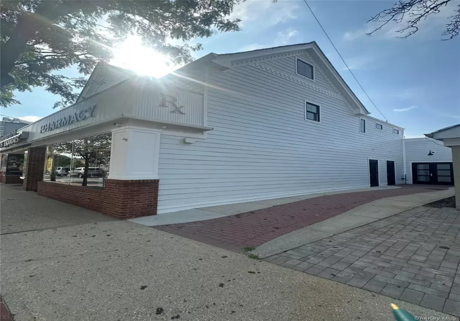 68A Main Street, Babylon, NY, 2 Bedrooms Bedrooms, 4 Rooms Rooms,1 BathroomBathrooms,Residential Lease,For Rent,Main,0,1033125 68A Main Street, Babylon, NY, 2 Bedrooms Bedrooms, 4 Rooms Rooms,1 BathroomBathrooms,Residential Lease,For Rent,Main,0,1033125