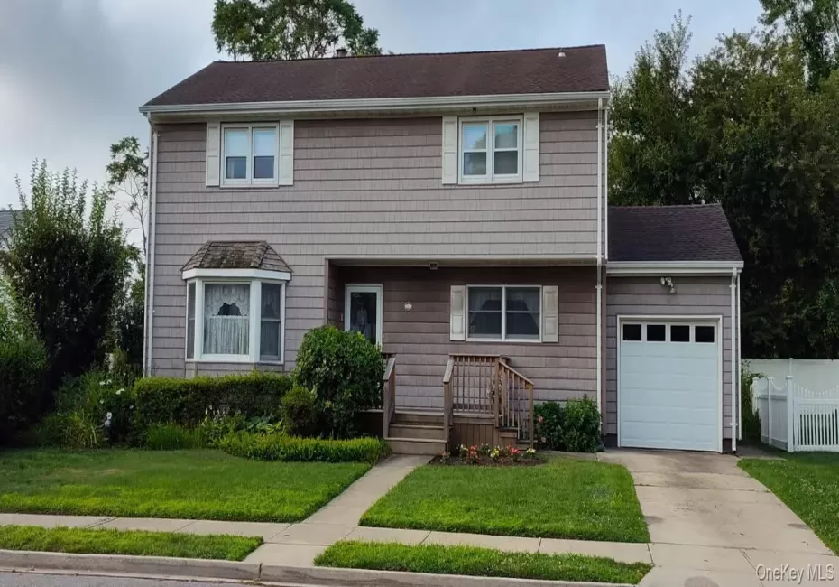 46 Margaret Drive, Oyster Bay, NY, 5 Bedrooms Bedrooms, 9 Rooms Rooms,2 BathroomsBathrooms,Residential,For Rent,Margaret,0,1033051 46 Margaret Drive, Oyster Bay, NY, 5 Bedrooms Bedrooms, 9 Rooms Rooms,2 BathroomsBathrooms,Residential,For Rent,Margaret,0,1033051