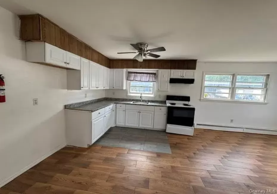 2899 US Route 9W, New Windsor, NY, 3 Bedrooms Bedrooms, 5 Rooms Rooms,1 BathroomBathrooms,Residential Lease,For Rent,US Route 9W,0,1033818 2899 US Route 9W, New Windsor, NY, 3 Bedrooms Bedrooms, 5 Rooms Rooms,1 BathroomBathrooms,Residential Lease,For Rent,US Route 9W,0,1033818