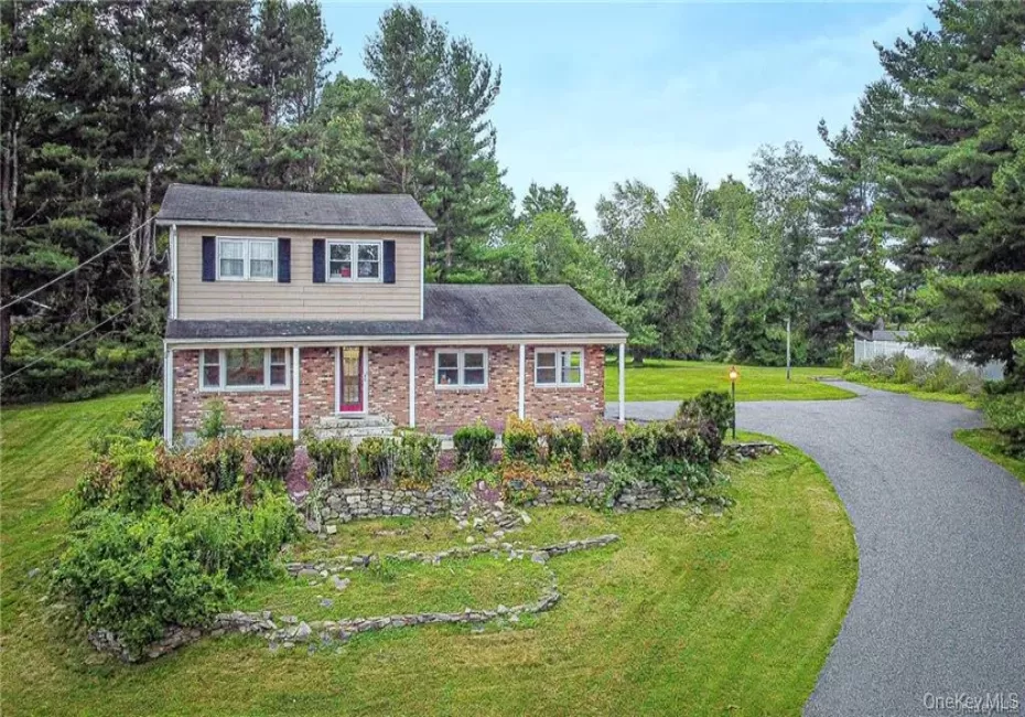 7 Knoll Court, Monroe, NY, 4 Bedrooms Bedrooms, 8 Rooms Rooms,2 BathroomsBathrooms,Residential Lease,For Rent,Knoll,0,1033755 7 Knoll Court, Monroe, NY, 4 Bedrooms Bedrooms, 8 Rooms Rooms,2 BathroomsBathrooms,Residential Lease,For Rent,Knoll,0,1033755