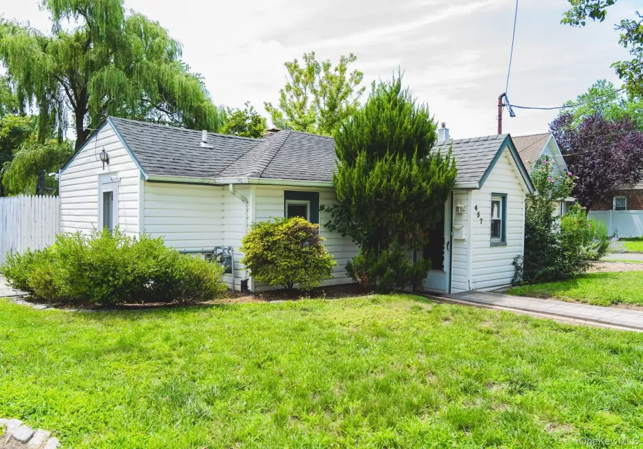 457 Sigmond Street, Hempstead, NY, 3 Bedrooms Bedrooms, 5 Rooms Rooms,2 BathroomsBathrooms,Residential,For Rent,Sigmond,0,1032508 457 Sigmond Street, Hempstead, NY, 3 Bedrooms Bedrooms, 5 Rooms Rooms,2 BathroomsBathrooms,Residential,For Rent,Sigmond,0,1032508