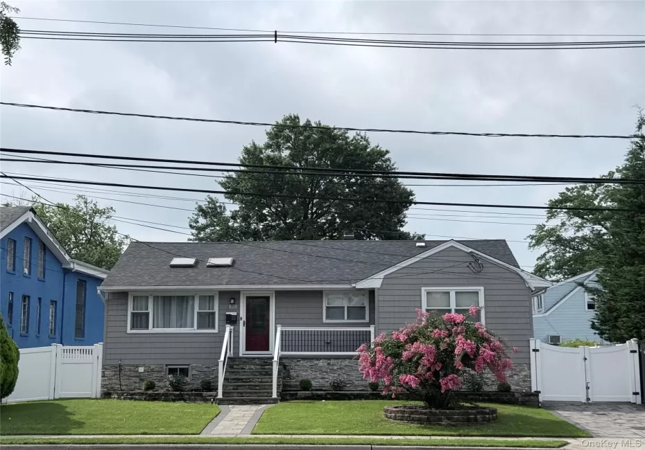 311 Atlantic Avenue, Hempstead, NY, 2 Bedrooms Bedrooms, 5 Rooms Rooms,1 BathroomBathrooms,Residential,For Rent,Atlantic,0,1033416 311 Atlantic Avenue, Hempstead, NY, 2 Bedrooms Bedrooms, 5 Rooms Rooms,1 BathroomBathrooms,Residential,For Rent,Atlantic,0,1033416