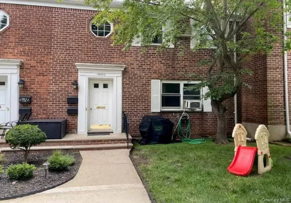 264-25 Langston Avenue, New York, NY, 1 Bedroom Bedrooms, 3 Rooms Rooms,1 BathroomBathrooms,Residential,For Rent,Langston,0,1033329 264-25 Langston Avenue, New York, NY, 1 Bedroom Bedrooms, 3 Rooms Rooms,1 BathroomBathrooms,Residential,For Rent,Langston,0,1033329