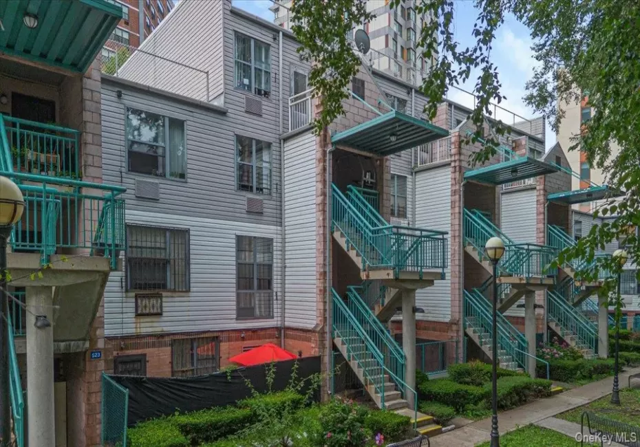 521 156th Street, New York, NY, 3 Bedrooms Bedrooms, 5 Rooms Rooms,1 BathroomBathrooms,Residential,For Rent,156th,0,1033673 521 156th Street, New York, NY, 3 Bedrooms Bedrooms, 5 Rooms Rooms,1 BathroomBathrooms,Residential,For Rent,156th,0,1033673
