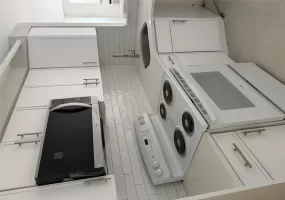 320 Post Avenue, North Hempstead, NY, 1 Bedroom Bedrooms, 3 Rooms Rooms,1 BathroomBathrooms,Residential Lease,For Rent,Post,0,1033883 320 Post Avenue, North Hempstead, NY, 1 Bedroom Bedrooms, 3 Rooms Rooms,1 BathroomBathrooms,Residential Lease,For Rent,Post,0,1033883