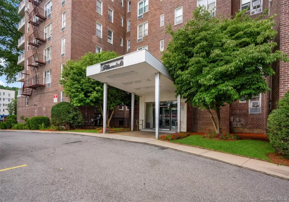 125 Bronx River Road, Yonkers, NY, 3 Rooms Rooms,1 BathroomBathrooms,Residential,For Rent,Bronx River,0,1031807 125 Bronx River Road, Yonkers, NY, 3 Rooms Rooms,1 BathroomBathrooms,Residential,For Rent,Bronx River,0,1031807