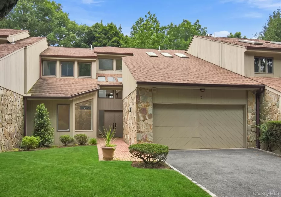 3 Willada Lane, Glen Cove, NY, 4 Bedrooms Bedrooms, 15 Rooms Rooms,3 BathroomsBathrooms,Residential,For Rent,Willada,0,1032996 3 Willada Lane, Glen Cove, NY, 4 Bedrooms Bedrooms, 15 Rooms Rooms,3 BathroomsBathrooms,Residential,For Rent,Willada,0,1032996