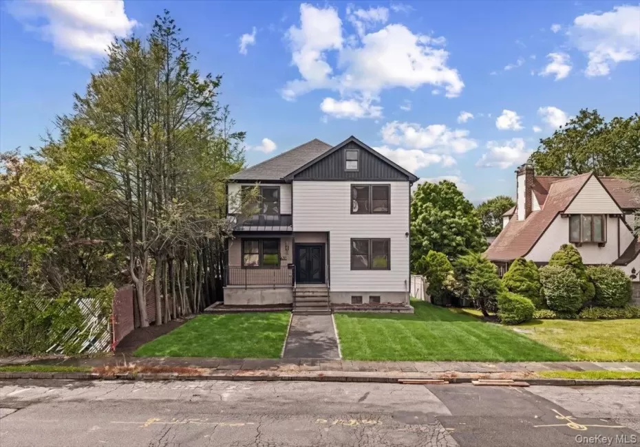 631 Broadway, Yonkers, NY, 4 Bedrooms Bedrooms, 10 Rooms Rooms,4 BathroomsBathrooms,Residential,For Rent,Broadway,0,1034076 631 Broadway, Yonkers, NY, 4 Bedrooms Bedrooms, 10 Rooms Rooms,4 BathroomsBathrooms,Residential,For Rent,Broadway,0,1034076