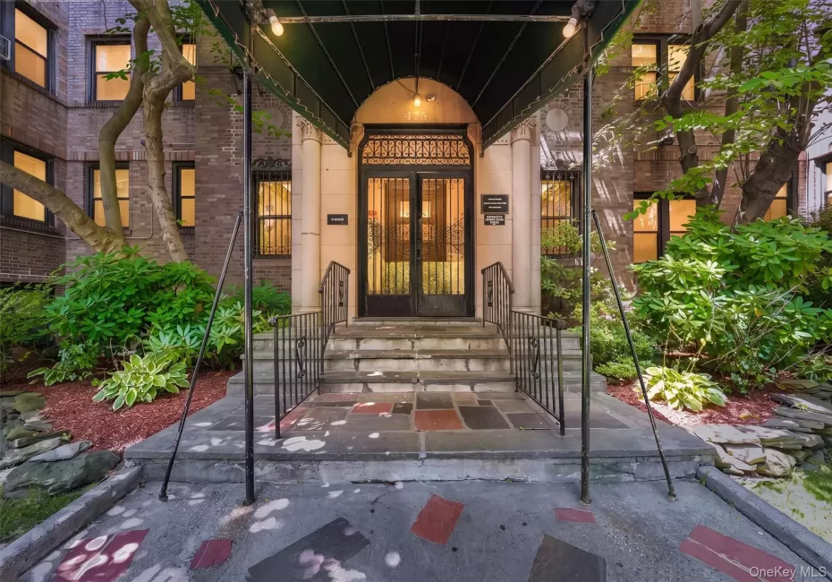 475 Bronx River Road, Yonkers, NY, 1 Bedroom Bedrooms, 3 Rooms Rooms,1 BathroomBathrooms,Residential,For Rent,Bronx River,0,1029755 475 Bronx River Road, Yonkers, NY, 1 Bedroom Bedrooms, 3 Rooms Rooms,1 BathroomBathrooms,Residential,For Rent,Bronx River,0,1029755