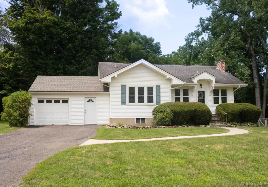 8532 Route 209, Wawarsing, NY, 2 Bedrooms Bedrooms, 5 Rooms Rooms,1 BathroomBathrooms,Residential,For Rent,Route 209,0,1034113 8532 Route 209, Wawarsing, NY, 2 Bedrooms Bedrooms, 5 Rooms Rooms,1 BathroomBathrooms,Residential,For Rent,Route 209,0,1034113