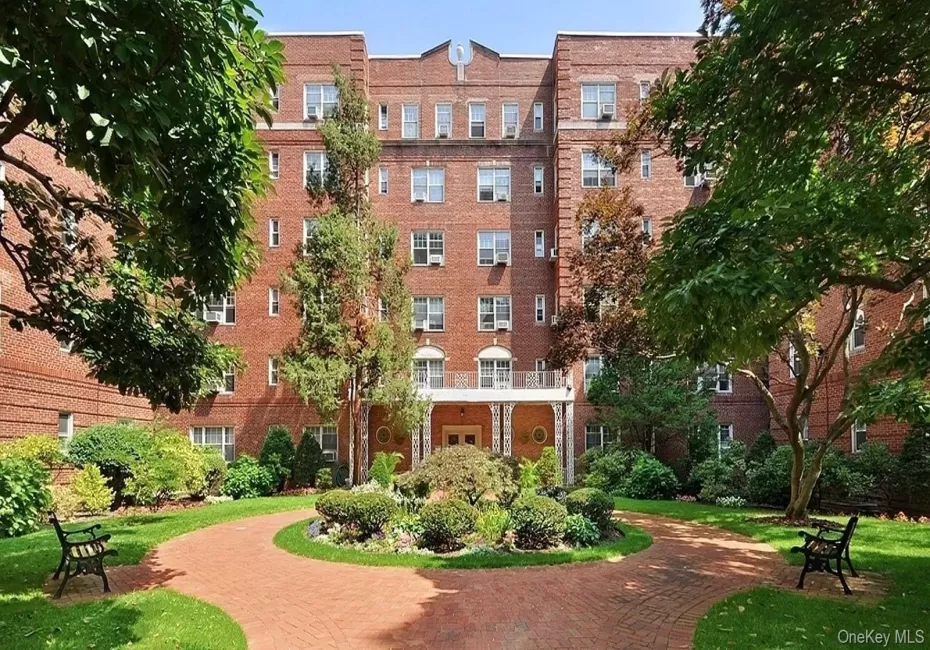 77-15 113th Street, New York, NY, 1 Bedroom Bedrooms, 3 Rooms Rooms,1 BathroomBathrooms,Residential,For Rent,113th,0,1033756 77-15 113th Street, New York, NY, 1 Bedroom Bedrooms, 3 Rooms Rooms,1 BathroomBathrooms,Residential,For Rent,113th,0,1033756